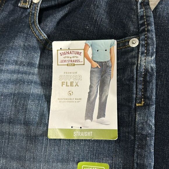 SIGNATRE by LEVI JEANS SIZE 16 - Picture 7 of 8